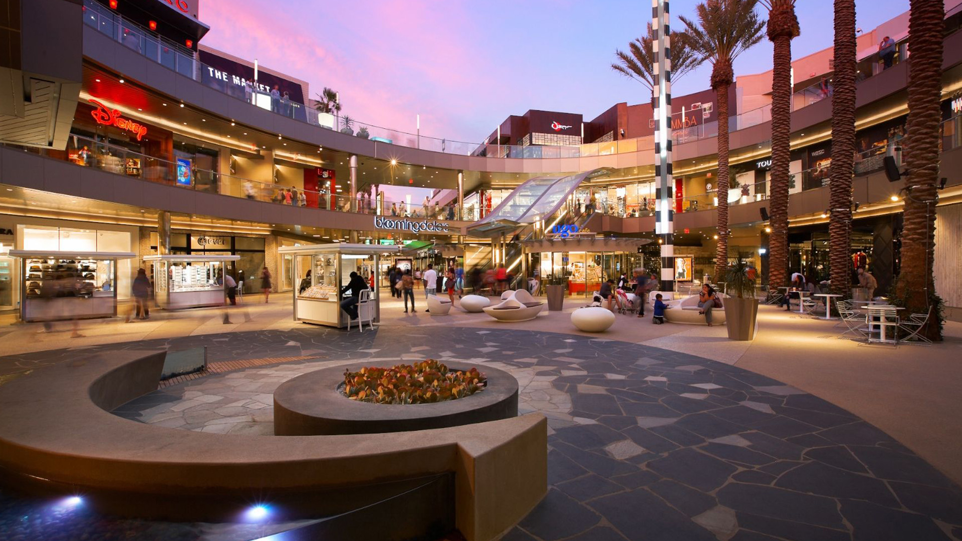 Santa Monica Mall (Option 1)